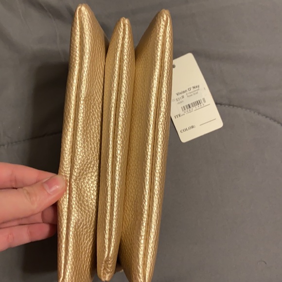 Crossbody/Wristlet - Picture 3 of 9